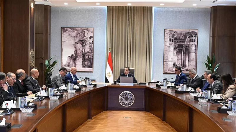 رئيس الوزراء يتابع مستجدات خطط النهوض بشركات السكر