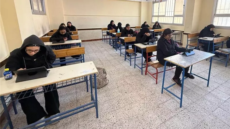 إعادة اختبار البرمجة للصف الأول الثانوي في 8 محافظات غدا