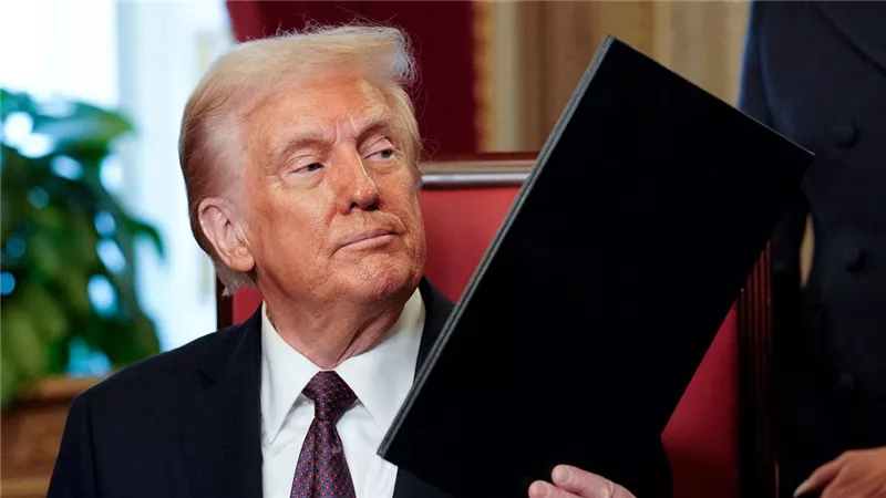«كان لدينا قوارب تصل هناك أيضًا».. ترامب يكشف نيته للاستحواذ على جرينلاند!