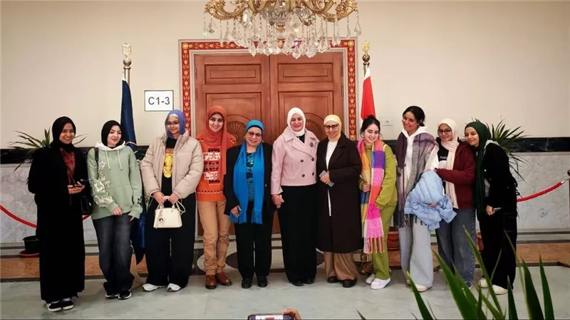 جولة ميدانية تكشف ملامح تطوير كلية الإعلام بجامعة القاهرة الأهلية