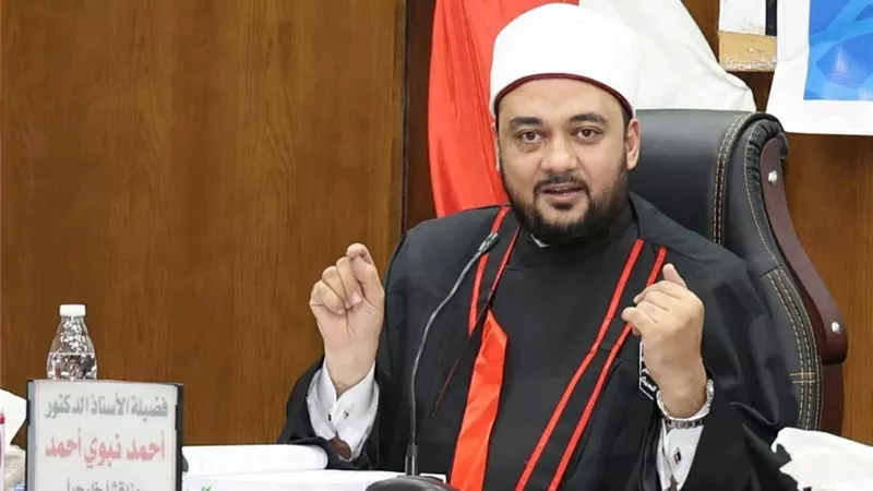 أحمد نبوي: لقاء الرئيس السيسي بعلماء الإسلام خطوة لتجديد الخطاب الديني