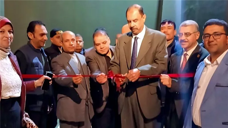 محافظ سوهاج يفتتح معرض مكتشفات الآثاريين المصريين بالمتحف القومي