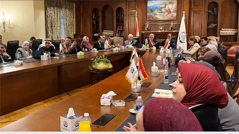 الهيئة البرلمانية للجبهة الوطنية تناقش آليات العمل في مجلس النواب