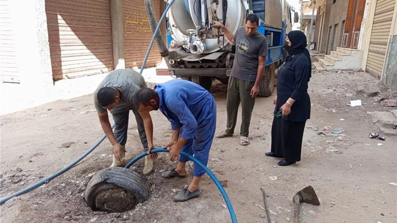 انتشال جثة عامل صرف صحي فقد أثناء عمله في محطة بالعريش