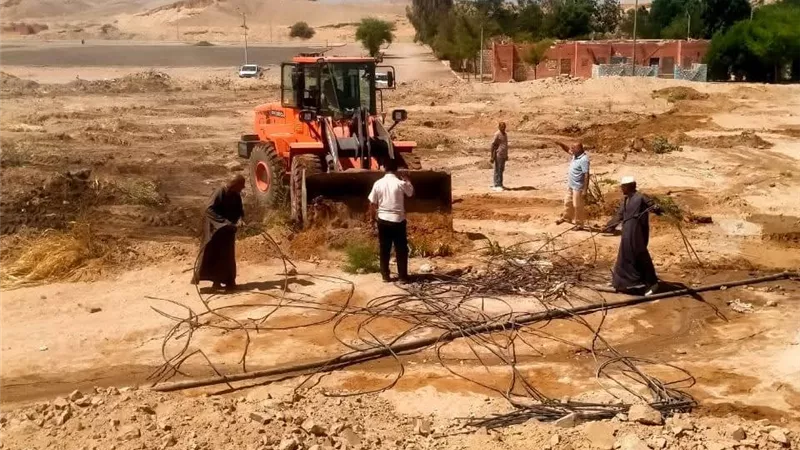استردار أرض الدولة بعد التعدى عليها مرتين وإزالة 1000 متر تعديات بالأقصر |صور