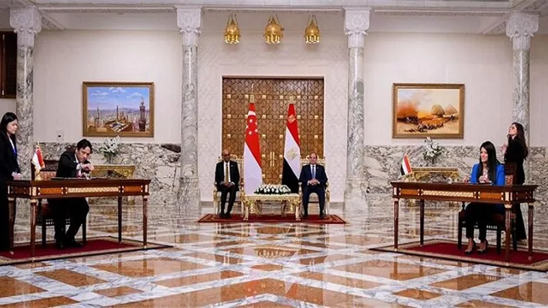مصر وسنغافورة توقّعان مذكرة تفاهم لتعزيز الشراكة الاقتصادية في مجالات الطاقة والتعليم