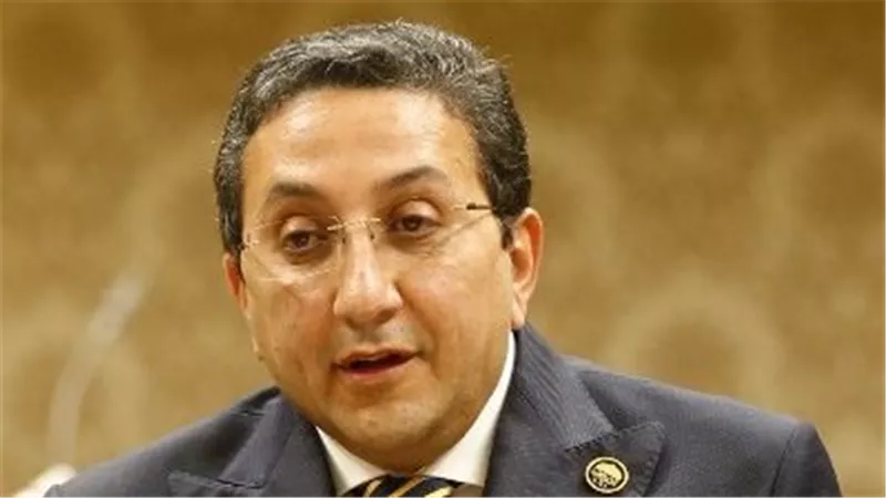 برلماني يطالب 