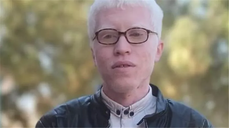 «جهز نفسك للتعيين يا بطل».. وزير التعليم العالي ينتصر لمعيد «آداب سوهاج»