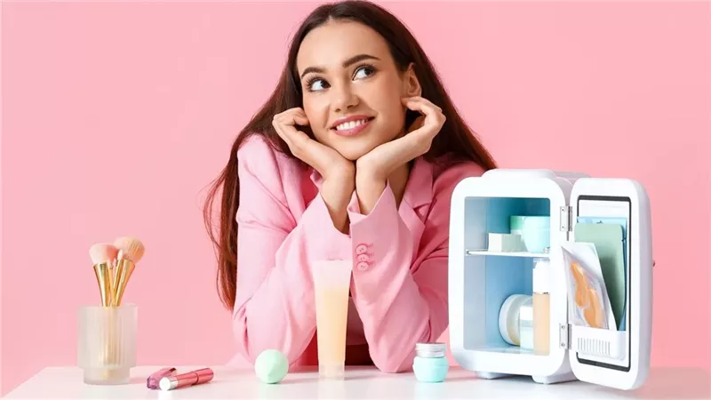 متى يجب حفظ منتجات التجميل في الثلاجة؟