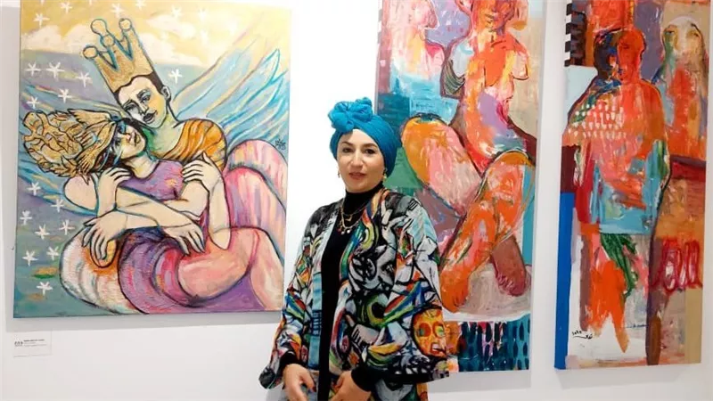 بعد مشاركتها في «ميدفست».. فنانة تشكيلية لـ «إيجبتكِ»: «أعبر عن العلاقة السوية بين الرجل والمرأة»