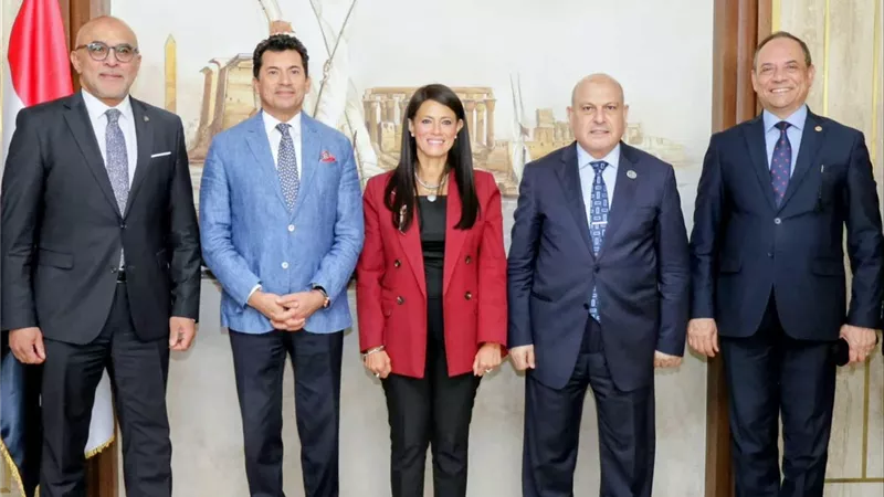 النيابة الإدارية ووزيرى الرياضة والتخطيط يستعرضان خطة التصويت الالكتروني للأندية الرياضية 