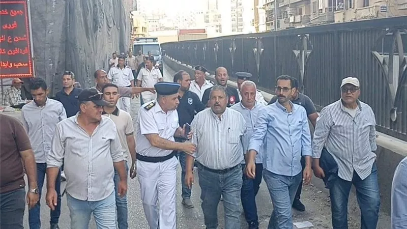 حملات مكثفة لرفع الإشغالات وإزالة التعديات بمراكز ومدن الشرقية| صور