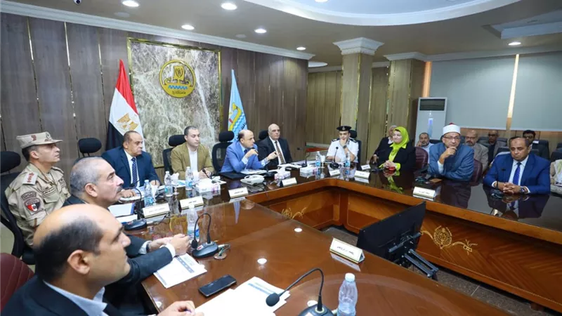محافظ كفرالشيخ: تسهيل إجراءات التقنين تيسيرًا على المواطنين