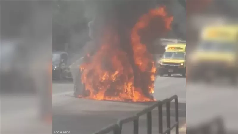 انفجار سيارة في تل أبيب واشتباكات بالضفة الغربية