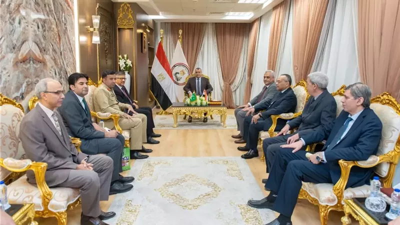 مصر وباكستان.. شراكة دفاعية في زمن التحولات الاستراتيجية 