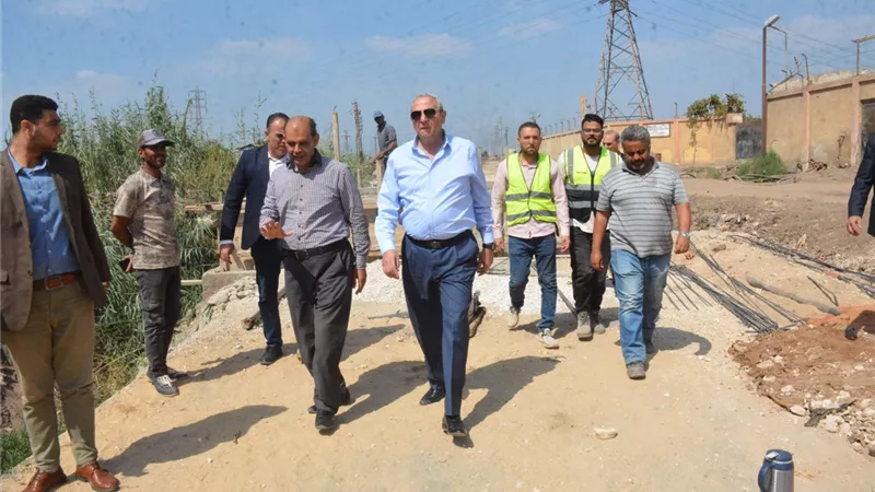 محافظ الغربية من كفر الزيات: المشروعات الجديدة استثمار في حياة الناس اليومية