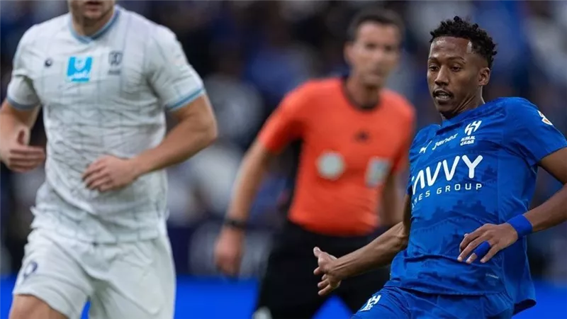 نتائج مباريات اليوم في الدوري السعودي.. فوز الهلال وسقوط مفاجئ للشباب 