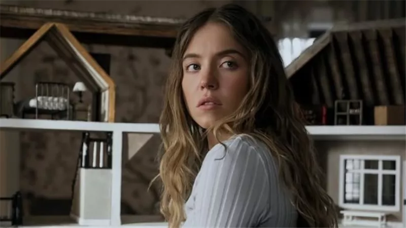 «The Housemaid» فيلم إثارة نفسية جديد يترقبه جمهور الروايات والسينما في 2025
