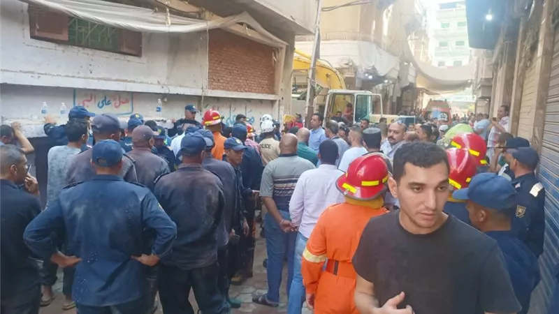 مستشفيات الغربية تدعو الأهالي للتبرع بالدم لإنقاذ مصابي حريق مصنع المحلة