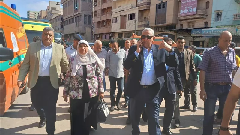 محافظ الغربية يوجّه بسرعة تقديم الدعم اللازم للمتضررين من حرق مصبغة المحلة