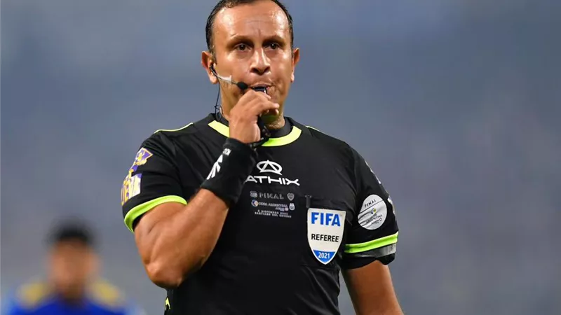 حكم أرجنتيني يقود مباراة مصر واليابان بكاس العالم للشباب 