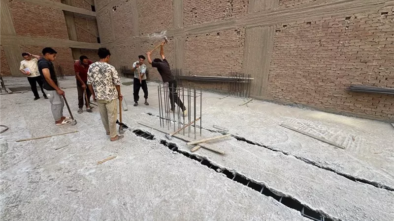 وزيرة التنمية المحلية: إزالة أدوار مخالفة في 3 عقارات بأحياء السلام أول وعين شمس
