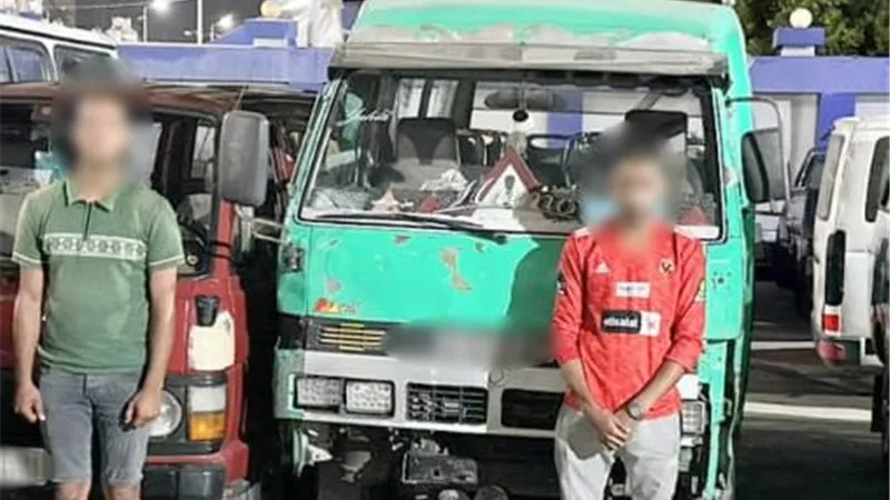 القبض على المتهمين بقيادة سيارات دون لوحات في الإسكندرية 