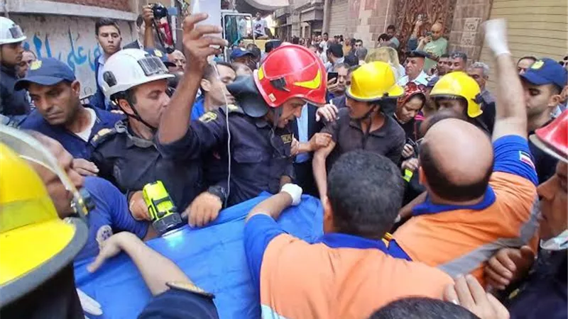 استشهاد ثالث رجال الحماية المدنية.. واستمرار البحث عن الرابع بحادث مصنع البشبيشي 
