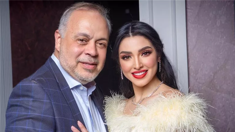 روجينا تتجاهل قرار زوجها أشرف زكي بتركه منصب نقيب المهن التمثيلية 