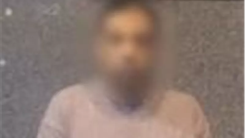 تصنيع ملابس مقلده .. ضبط مصنع بدون ترخيص بالمطرية 