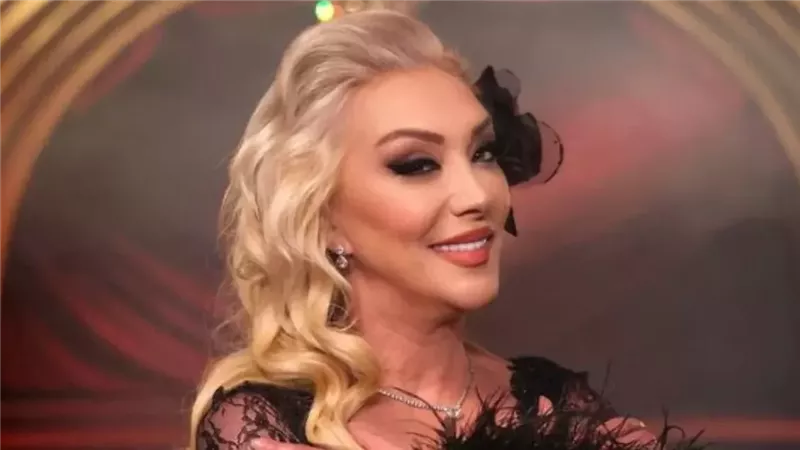 وفاة المغنية التركية غُللو بعد سقوطها من شرفة منزلها