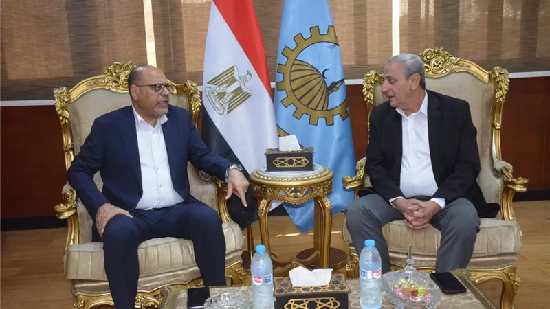 محافظ الغربية يستقبل وزير العمل.. وترتيبات لزيارة موقع الحادث وتقديم الدعم والعزاء للأسر