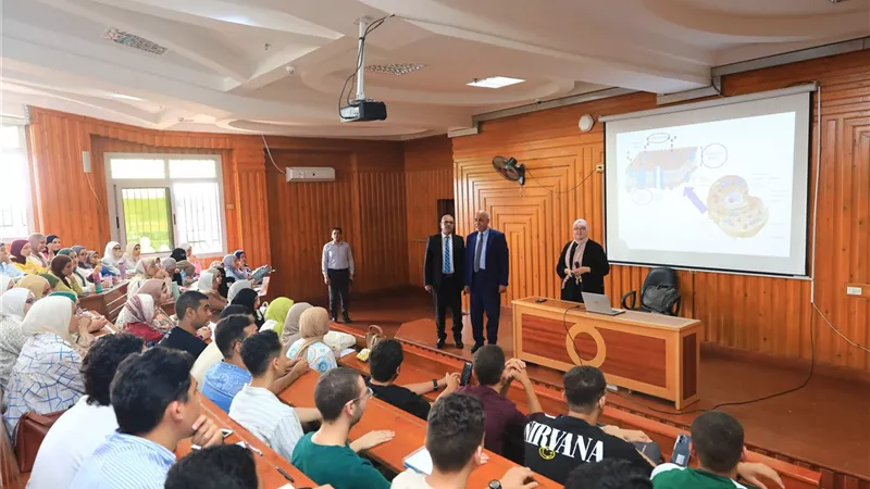 رئيس جامعة كفر الشيخ: طلابنا محور اهتمامنا في العام الجامعي الجديد
