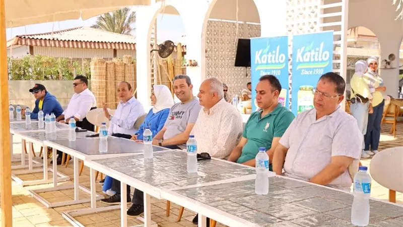 في أجواء جمعت بين الهوية الدمياطية والقناوية..محافظ دمياط يشارك في