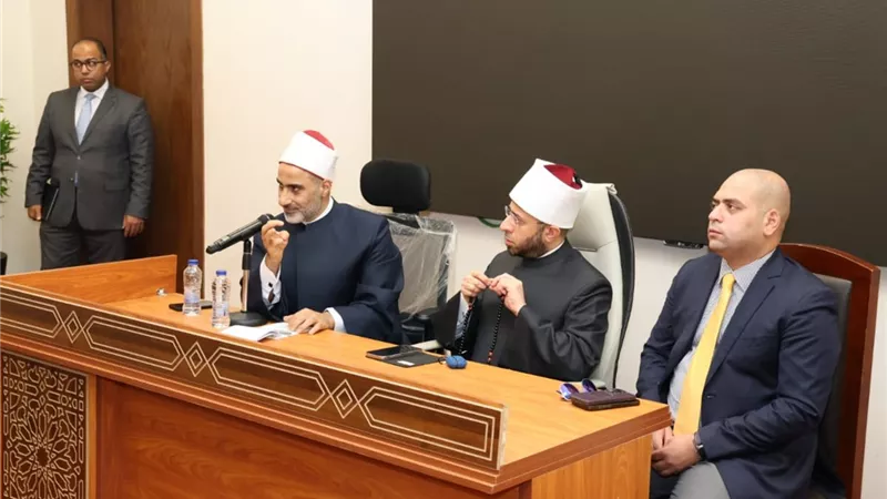 أبرزها دوري الأئمة.. وزير الأوقاف يناقش خطة العمل الدعوي للعام القادم.. صور