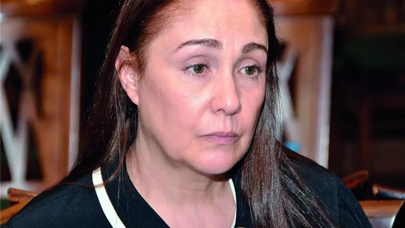 الليلة.. الفنانة شيرين بطلة المتزوجون ضيفه عرض مسرحية الملك لير 