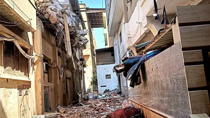 «المصنع غير مرخص».. المعاينة الأولية تفجر مفاجأة في حريق المحلة 