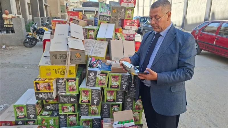  تموين الفيوم يضبط طن دقيق وزيت مدعم وسلع منتهية الصلاحية في حملة موسعة