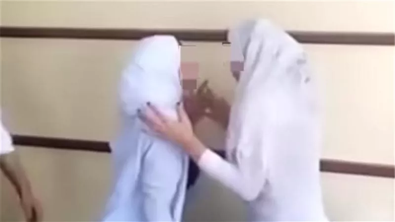 فيديو رقص طالبات داخل فصل دراسي يثير جدل واسع (تفاصيل)