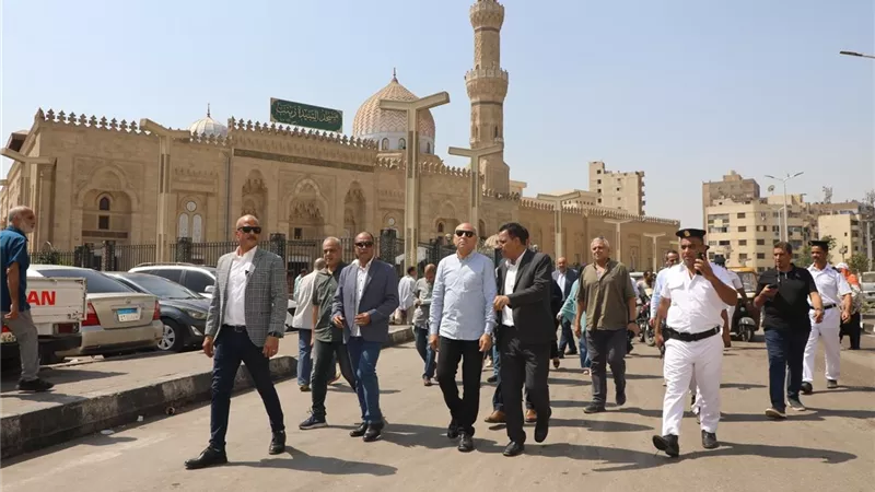 من «السيدة» إلي رمسيس .. محافظ القاهرة يقود حملة تطهير كوبرى الليمون 
