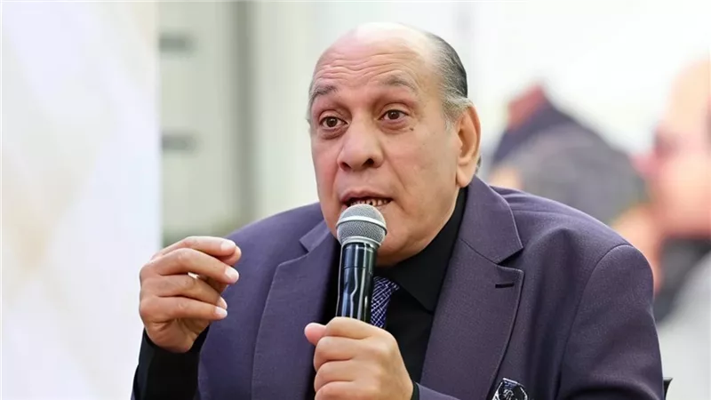 تحت الملاحظة الطبية.. نجل منير مكرم يكشف آخر التطورات الصحية لوالده |خاص 