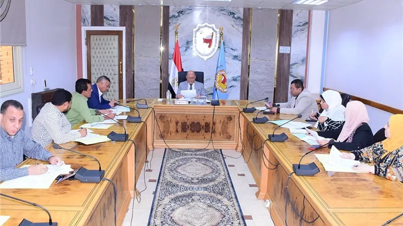 رئيس جامعة سوهاج يحدد شروط قبول الطلاب بالمدن الجامعية| صور