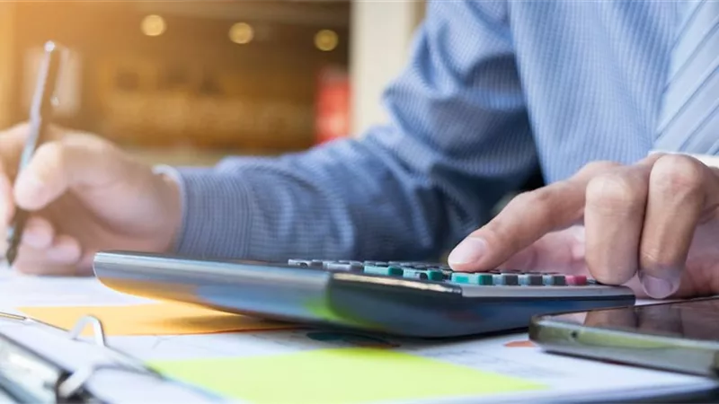 الجدل حول ضريبة الهواتف المحمولة في مصر: توضيحات وإجراءات جديدة