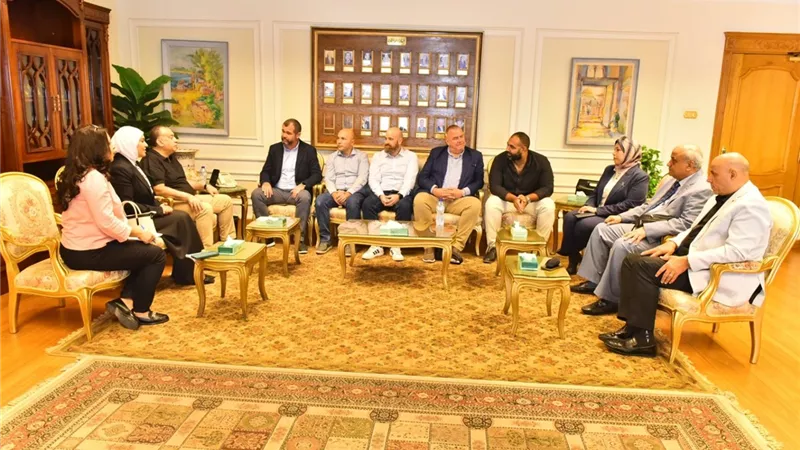 محافظ أسيوط: الدولة حريصة على تطوير المدافن الصحية وتحسين منظومة التخلص الآمن من المخلفات الصلبة