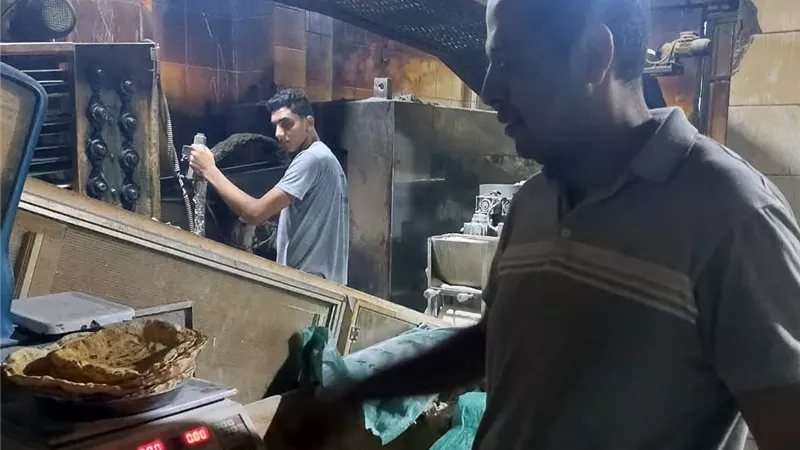 تحرير 10 محاضر ضد المخابز المخالفة في مدينة دسوق بكفر الشيخ| صور