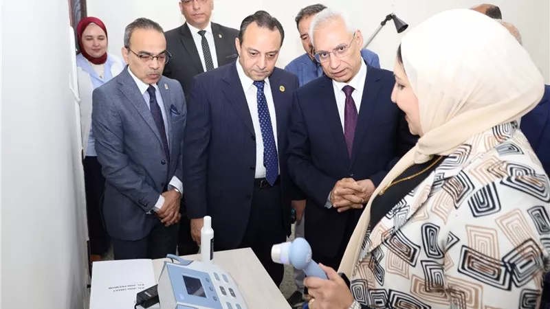 افتتاح 7 معامل جديدة بجامعة المنيا الأهلية
