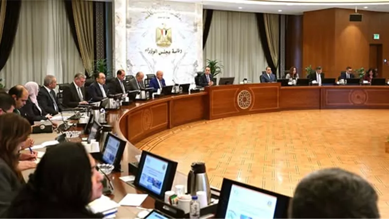 مدبولي: استراتيجية متكاملة لتحويل مصر إلى مركز إقليمي لصناعة الحديد والصلب