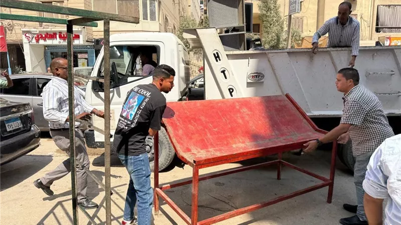 حملات موسعة بهضبة الأهرام لرفع الإشغالات وتحسين مستوى النظافة