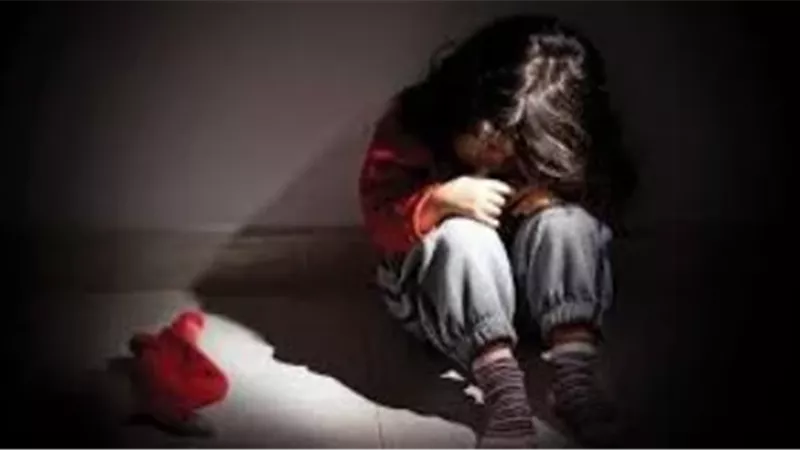 بعد واقعة حضانة قنا.. كيف تحمى طفلك من التحرش؟  