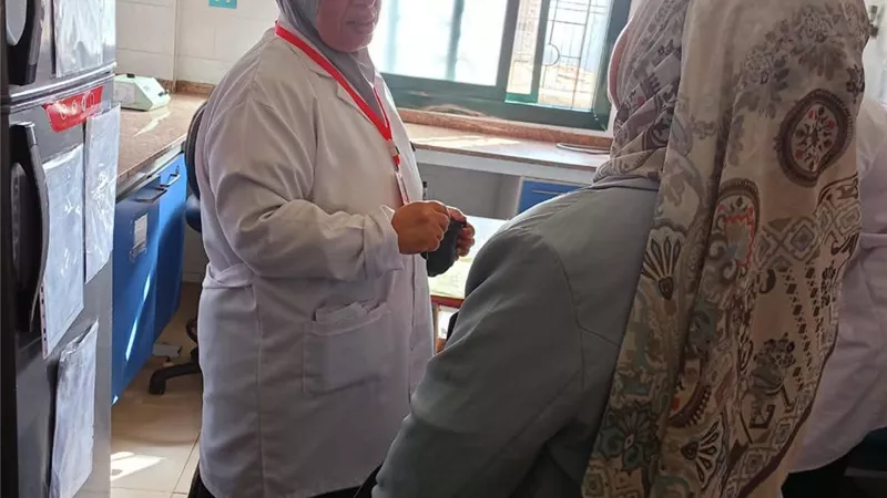 مدير إدارة بيلا الصحية يتفقد وحدة الرعاية الأساسية بقرية الشرقاوية 